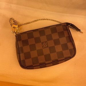 Damier Ebene Mini Pochette BRAND NEW authentic